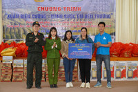 Công an Thủ đô với hành trình “Xuân biên cương - Nâng bước em đến trường”