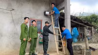 Công an Thủ đô với hành trình “Xuân biên cương - Nâng bước em đến trường”