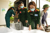 Ban CHQS huyện Thạch Thất: Tiếp nhận, phục vụ công dân cách ly, theo dõi sức khỏe