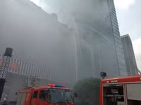 Hàng trăm nhân viên, cư dân tham gia diễn tập vụ cháy giả định