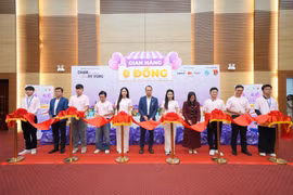 Tài trợ hơn 4 tỷ đồng, trao tặng 2.010 suất tầm soát ung thư