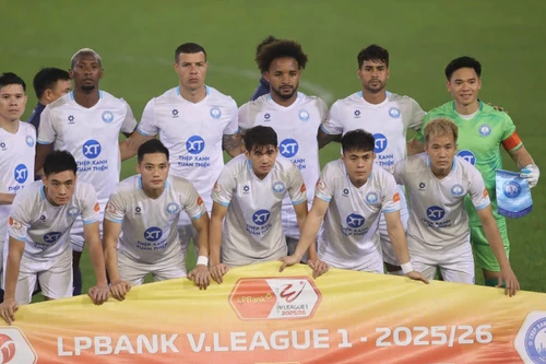 Đội bóng đắt giá nhất lịch sử V-League đang phải đua trụ hạng