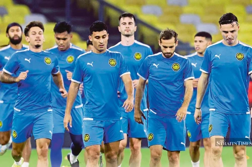 "ĐT Việt Nam đang chờ Malaysia tại Thiên Trường"