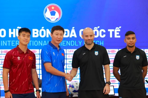 HLV Bangladesh ngợi khen tuyển Việt Nam, dè chừng bộ đôi Xuân Son - Hoàng Hên