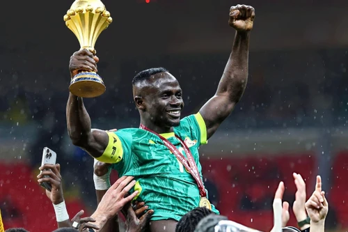 Bất ngờ bị xử thua, Senegal không chịu trả lại cúp và tiền thưởng