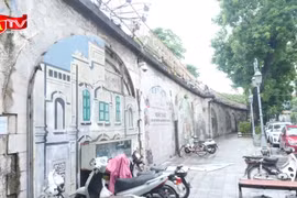 Vòm cầu Phùng Hưng: Từ dấu tích đường sắt đến không gian văn hóa