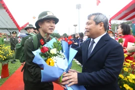 Hơn 700 tân binh tại Điểm giao nhận quân số 7 chính thức bước qua "cổng vinh quang"