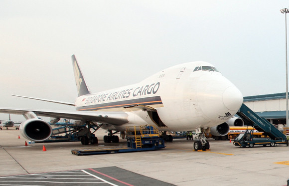 Vinamilk tiếp tục nhập bò sữa cao sản từ Úc về Việt Nam ảnh 1