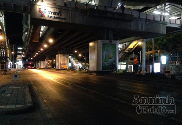 Một vòng Bangkok giờ giới nghiêm ảnh 9