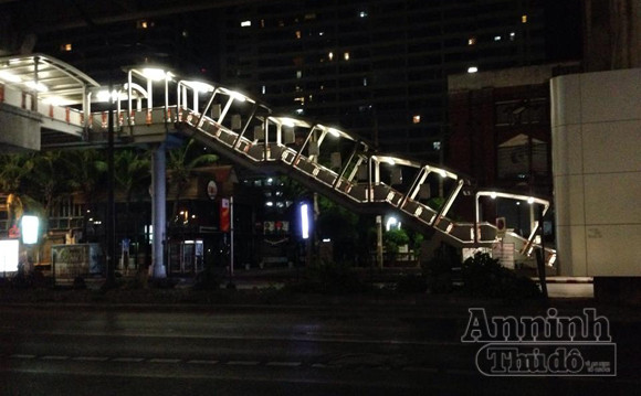 Một vòng Bangkok giờ giới nghiêm ảnh 8