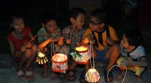 Đèn trung thu tự chế, hình sưu tầm Đèn trung thu tự chế, hình sưu tầm