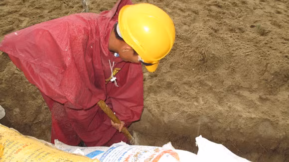 Dựng hàng rào chắn sóng Dựng hàng rào chắn sóng