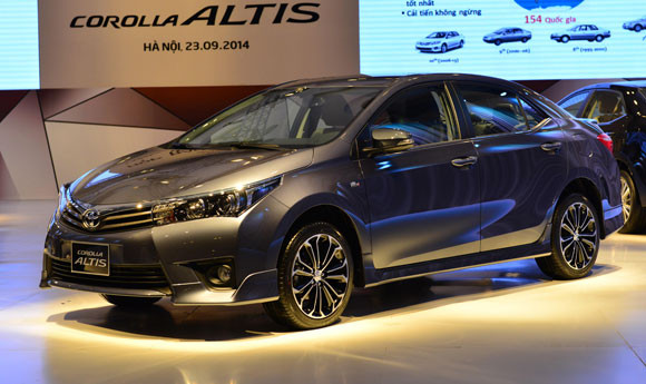 Toyota Corolla Altis 2014 có giá chính thức từ 757-944 triệu đồng ảnh 3