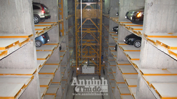 Đường Hà Nội ùn tắc vì có quá nhiều xe cá nhân ảnh 2