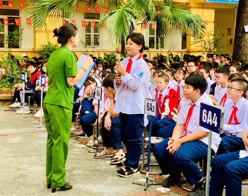 Các em học sinh hào hứng trả lời phần hỏi - đáp