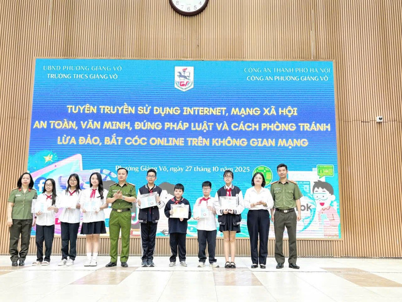 Buổi tuyên truyền đem đến nhiều kiến thức bổ ích cho các em học sinh