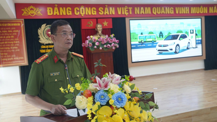 Đại diện Phòng Cảnh sát PCCC và CNCH Công an TP Hà Nội phát biểu tham luận Đại diện Phòng Cảnh sát PCCC và CNCH Công an TP Hà Nội phát biểu tham luận