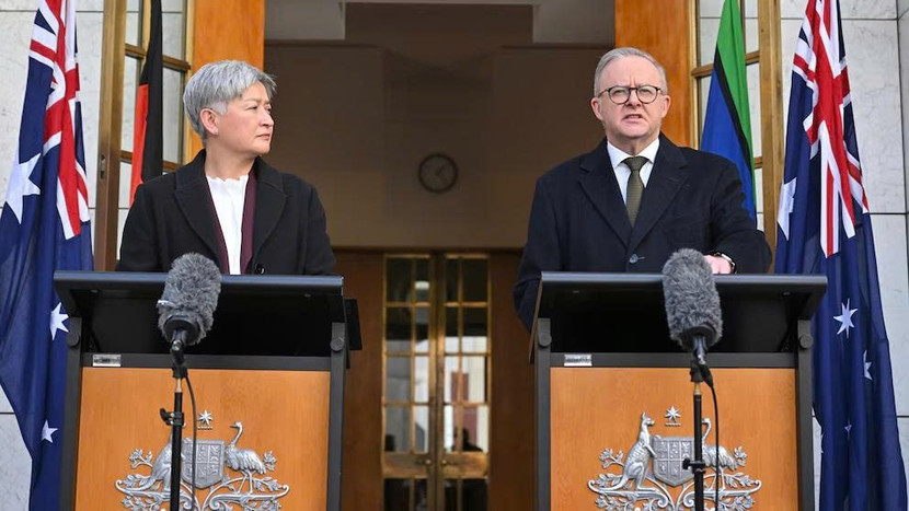 Thủ tướng Australia Anthony Albanese (bên phải) tuyên bố về việc sẽ chính thức công nhận Nhà nước Palestine trong cuộc họp báo ngày 11/8. Ảnh: ABC News