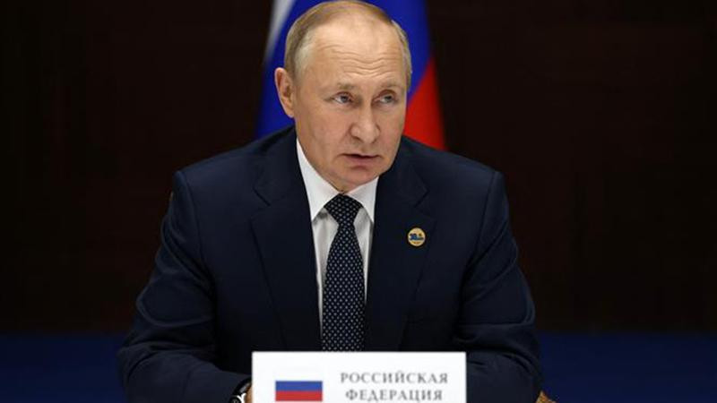 Tổng thống Nga ký sắc lệnh bãi bỏ biện pháp kinh tế đặc biệt áp đặt với một số ngân hàng (Ảnh: AFP/TTXVN)