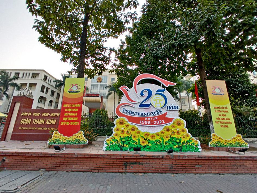 Quận Thanh Xuân được thành lập theo Nghị định số 74-CP, ngày 22/11/1996 của Chính phủ Quận Thanh Xuân được thành lập theo Nghị định số 74-CP, ngày 22/11/1996 của Chính phủ