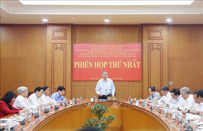 Tổng Bí thư Tô Lâm, Trưởng Ban Chỉ đạo Trung ương về tổng kết thực hiện Nghị quyết số 18-NQ/TW, ngày 25/10/2017 của Ban Chấp hành Trung ương Đảng khoá XII chủ trì phiên họp thứ nhất của Ban Chỉ đạo - Ảnh: TTXVN Tổng Bí thư Tô Lâm, Trưởng Ban Chỉ đạo Trung ương về tổng kết thực hiện Nghị quyết số 18-NQ/TW, ngày 25/10/2017 của Ban Chấp hành Trung ương Đảng khoá XII chủ trì phiên họp thứ nhất của Ban Chỉ đạo - Ảnh: TTXVN