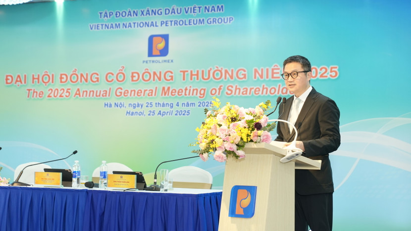 Chủ tịch HĐQT Petrolimex Phạm Văn Thanh phát biểu