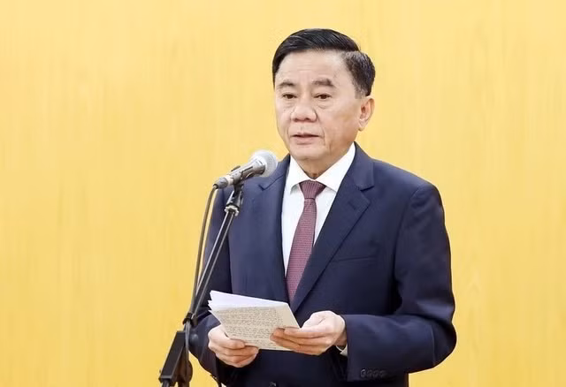 Ủy viên Bộ Chính trị, Thường trực Ban Bí thư Trần Cẩm Tú