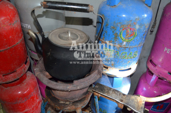 Nổi da gà cảnh coi thường mạng sống ở nơi san chiết gas lậu ảnh 3