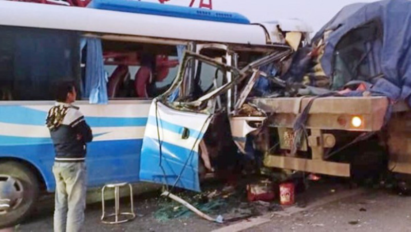 Hiện trường vụ tai nạn khiến 2 người tử vong Hiện trường vụ tai nạn khiến 2 người tử vong