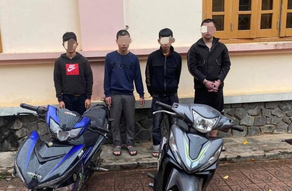 Nhóm đối tượng gây án là những thiếu niên tuổi đời còn rất trẻ Nhóm đối tượng gây án là những thiếu niên tuổi đời còn rất trẻ