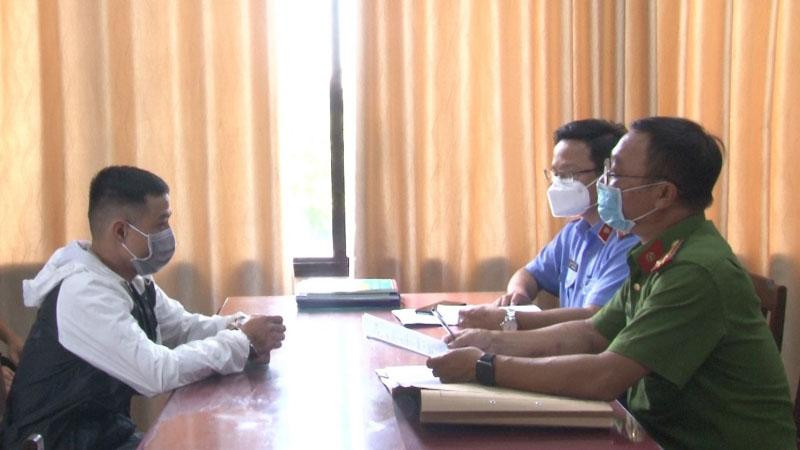 Đối tượng Lưu tại cơ quan công an (Ảnh: Công an nhân dân) Đối tượng Lưu tại cơ quan công an (Ảnh: Công an nhân dân)