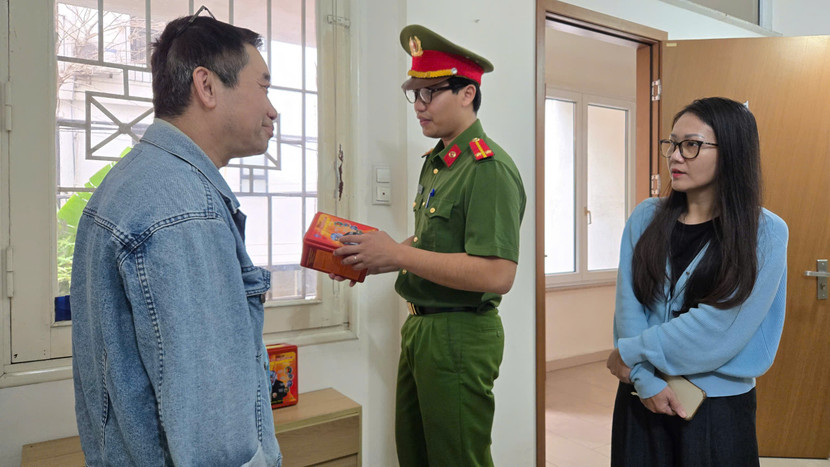 Tổ công tác kiểm tra tại nhà ở kết hợp cho thuê trọ của ông Nguyễn Hoàng Đạt