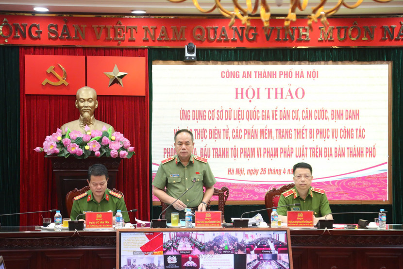 Thiếu tướng Nguyễn Thanh Tùng, Giám đốc CATP phát biểu tại hội thảo