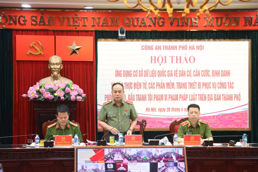 Thiếu tướng Nguyễn Thanh Tùng, Giám đốc CATP phát biểu tại hội thảo Thiếu tướng Nguyễn Thanh Tùng, Giám đốc CATP phát biểu tại hội thảo
