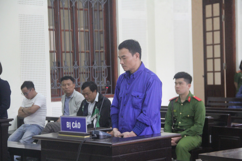 Lê Đình Ngọc trong phiên xét xử Lê Đình Ngọc trong phiên xét xử