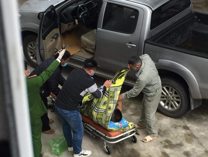 Người đàn ông tử vong trên ghế lái của xe bán tải ảnh 1