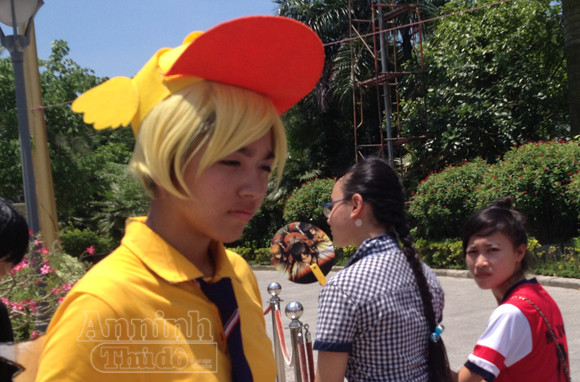 Nóng 40°C, giới trẻ Hà Nội vẫn váy áo lòa xòa, hào hứng Cosplay ảnh 13