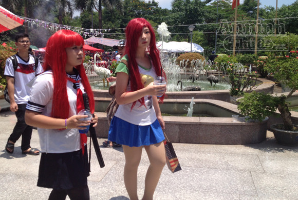 Nóng 40°C, giới trẻ Hà Nội vẫn váy áo lòa xòa, hào hứng Cosplay ảnh 12