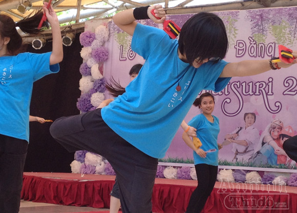 Nóng 40°C, giới trẻ Hà Nội vẫn váy áo lòa xòa, hào hứng Cosplay ảnh 3