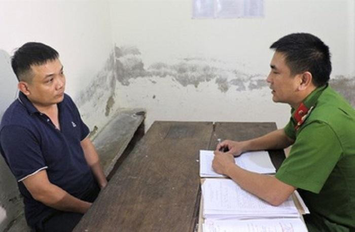 Toàn tại cơ quan công an