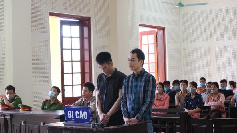 Hiếu và Điệp trong phiên xét xử Hiếu và Điệp trong phiên xét xử