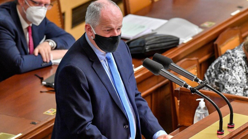 Bộ trưởng Y tế Cộng hòa Czech Roman Prymula có nguy cơ mất chức sau bê bối vi phạm lệnh chống dịch Covid-19