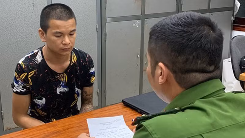 Khổng Quốc Anh tại cơ quan công an (Ảnh: Công an cung cấp)