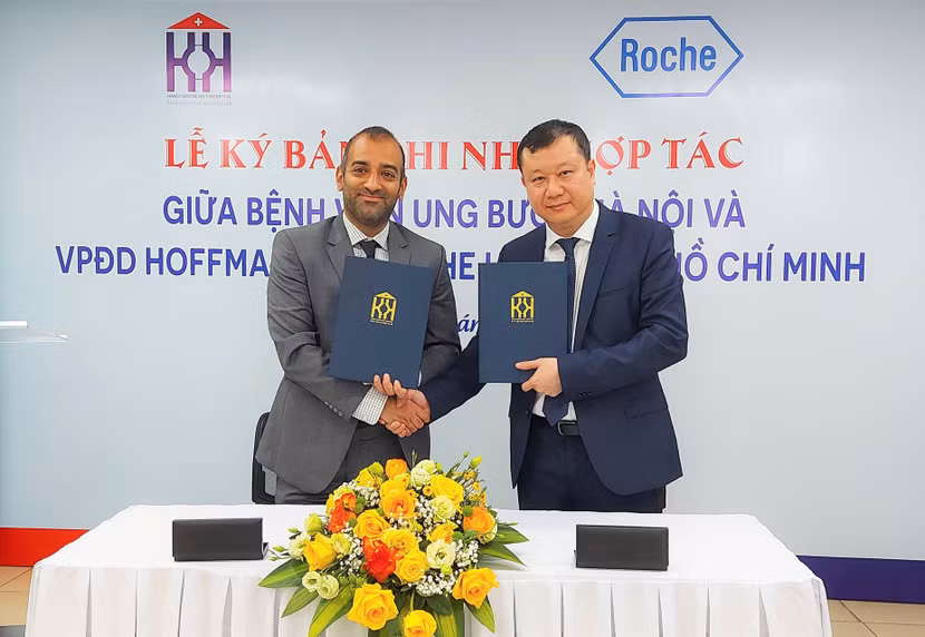 Bệnh viện Ung bướu Hà Nội bắt tay Roche Việt Nam nâng cao chất lượng điều trị ung thư ảnh 1