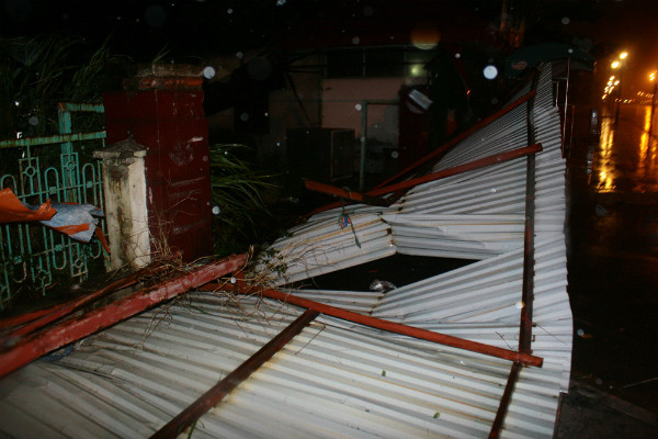 Tâm bão Kalmaegi đổ bộ vào Móng Cái- Quảng Ninh ảnh 3