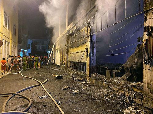 Vụ hỏa hoạn đã làm cả gia đình anh H. cùng hai nhân viên tử vong