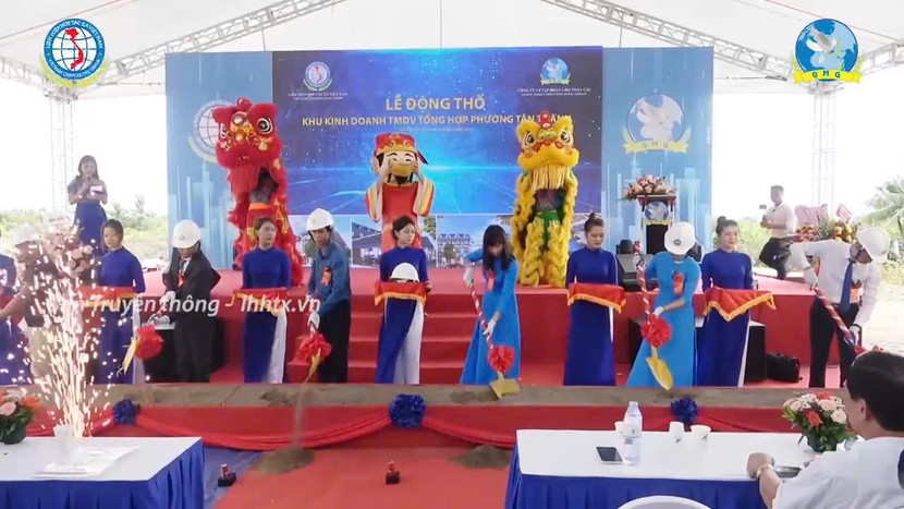 Hình ảnh một lễ khởi công dự án "bánh vẽ" như thật của đường dây lừa đảo do Lê Thị Hiền cầm đầu