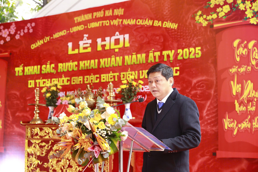 Chủ tịch UBND quận Ba Đình Tạ Nam Chiến khai mạc lễ hội