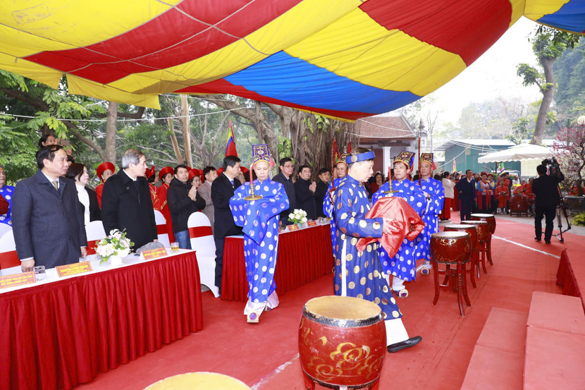 Khai ấn Lý triều Đại Vương “Trấn Tây Thượng Đẳng” tại đền Voi Phục