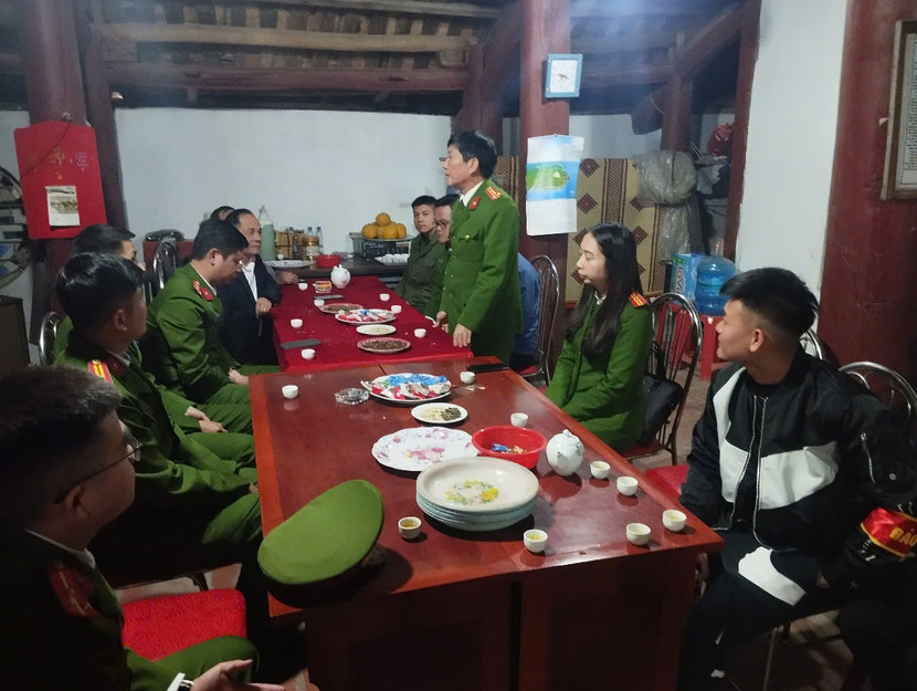 Tổ công tác kiểm tra tại Công an xã Phù Lỗ, huyện Sóc Sơn, Hà Nội